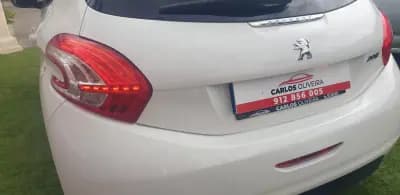 Sell Peugeot 208 2015 - 8750 EUR, 183000 km - AUTO.MOTO.pt