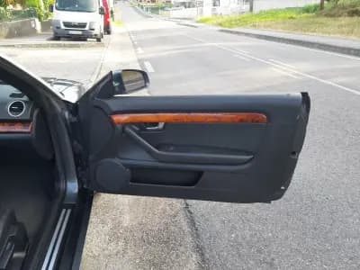 Vendo Audi A4 Cabrio 2014 - 10900 EUR, 193145 km - AUTO.MOTO.pt