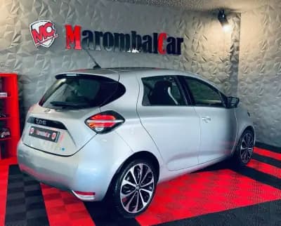 Sell Renault Zoe 2021 - 21990 EUR, 60654 km - AUTO.MOTO.pt