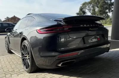Sell Porsche Panamera 2018 - 74500 EUR, 50941 km - AUTO.MOTO.pt