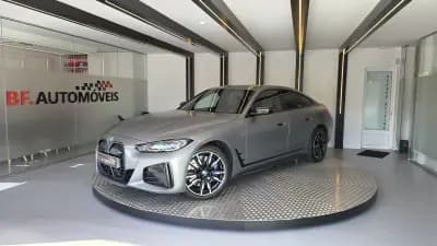 Vendo BMW i4 2022 - 55900 EUR, 33929 km - AUTO.MOTO.pt