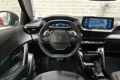 Sell Peugeot 2008 2021 - 18450 EUR, 43013 km - AUTO.MOTO.pt
