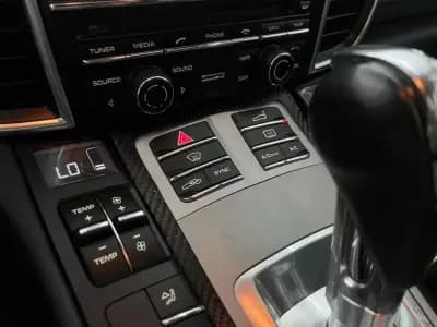 Sell Porsche Panamera 2015 - 43490 EUR, 112611 km - AUTO.MOTO.pt