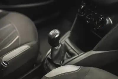 Vendo Peugeot 208 2014 - 7900 EUR, 203000 km - AUTO.MOTO.pt