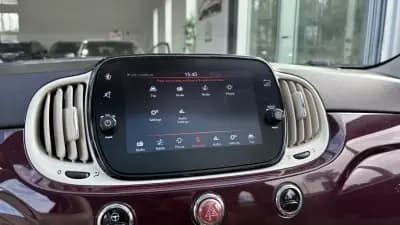 Vendo Fiat 500 2021 - 10999 EUR, 109121 km - AUTO.MOTO.pt