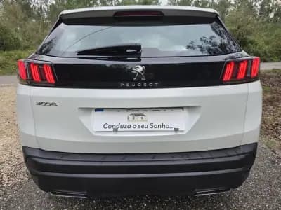 Vendo Peugeot 3008 2021 - 21900 EUR, 148000 km - AUTO.MOTO.pt
