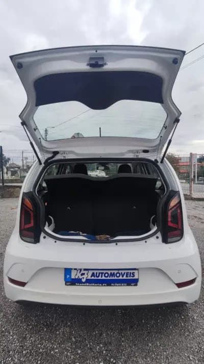 Vendo Volkswagen e-Up! 2020 - 11998 EUR, 0 km - AUTO.MOTO.pt