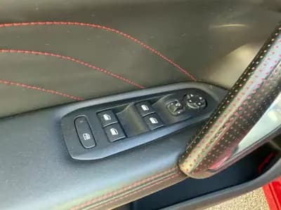 Sell Peugeot 308 2015 - 19500 EUR, 120000 km - AUTO.MOTO.pt