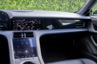 Sell Porsche Taycan 2021 - 59900 EUR, 61158 km - AUTO.MOTO.pt