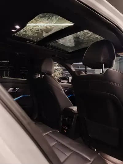 Vendo BMW 320 2021 - 28750 EUR, 142982 km - AUTO.MOTO.pt