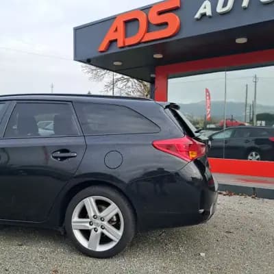 Vendo Toyota Auris Touring Sports 2015 - 11650 EUR, 173000 km - AUTO.MOTO.pt