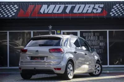 Sell Citroën C4 Picasso 2018 - 13900 EUR, 145077 km - AUTO.MOTO.pt