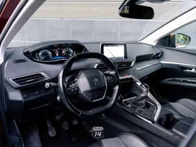 Vendo Peugeot 3008 2018 - 15990 EUR, 154712 km - AUTO.MOTO.pt