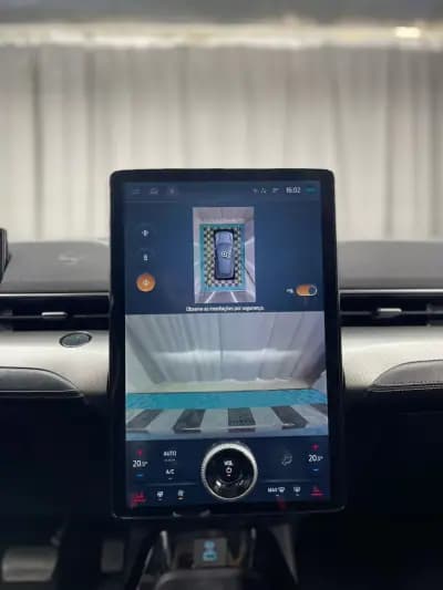 Vendo Ford Mustang Mach-E 2021 - 24999 EUR, 140000 km - AUTO.MOTO.pt