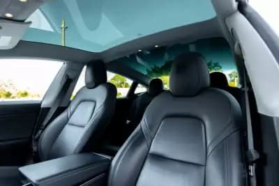 Sell Tesla Model 3 2019 - 23900 EUR, 140000 km - AUTO.MOTO.pt