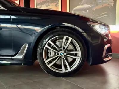 Vendo BMW 730 2017 - 44990 EUR, 79085 km - AUTO.MOTO.pt