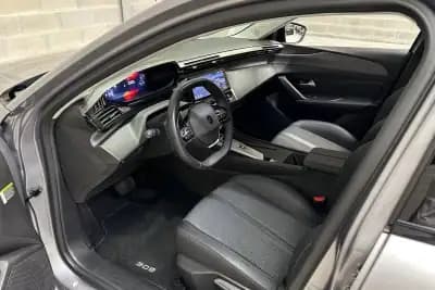 Vendo Peugeot 308 2023 - 19950 EUR, 38478 km - AUTO.MOTO.pt