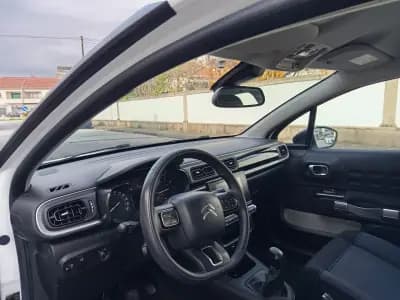 Vendo Citroën C3 2018 - 10990 EUR, 138500 km - AUTO.MOTO.pt