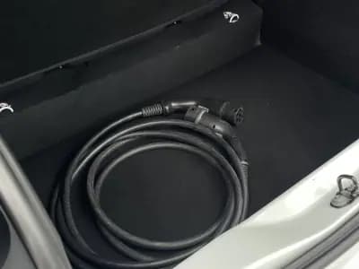 Sell Renault Zoe 2020 - 14900 EUR, 45065 km - AUTO.MOTO.pt