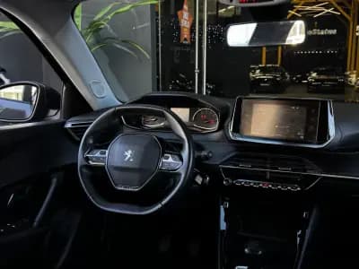 Vendo Peugeot 2008 2020 - 16990 EUR, 140450 km - AUTO.MOTO.pt