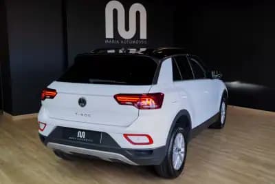 Vendo Volkswagen T-Roc 2023 - 21990 EUR, 70000 km - AUTO.MOTO.pt