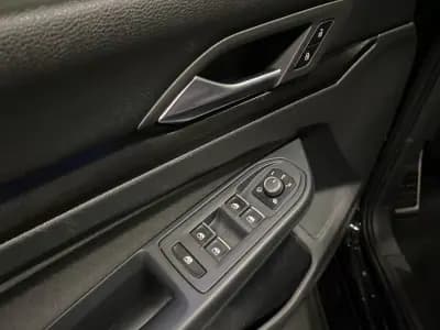 Sell Volkswagen Golf 2021 - 31950 EUR, 128500 km - AUTO.MOTO.pt