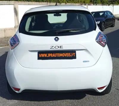 Vendo Renault Zoe 2019 - 11490 EUR, 14871 km - AUTO.MOTO.pt
