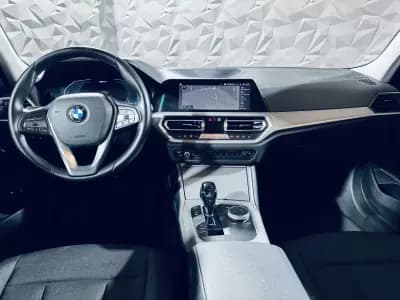 Vendo BMW 330 2020 - 32990 EUR, 101671 km - AUTO.MOTO.pt