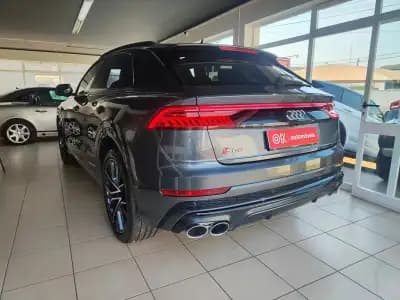 Vendo Audi SQ8 2020 - 81500 EUR, 141000 km - AUTO.MOTO.pt