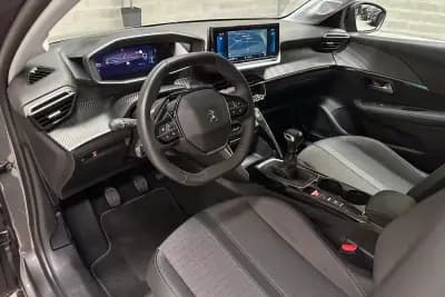 Vendo Peugeot 208 2022 - 14950 EUR, 40711 km - AUTO.MOTO.pt