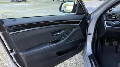 Vendo BMW 520 2013 - 15900 EUR, 245900 km - AUTO.MOTO.pt