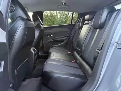 Vendo Peugeot 308 2022 - 21999 EUR, 128000 km - AUTO.MOTO.pt