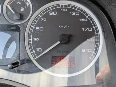 Vendo Peugeot 307 Break 2003 - 1950 EUR, 240635 km - AUTO.MOTO.pt