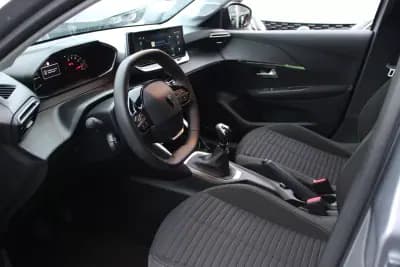 Sell Peugeot 208 2024 - 16900 EUR, 23701 km - AUTO.MOTO.pt