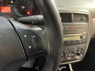 Vendo Fiat Punto 2008 - 2999 EUR, 233000 km - AUTO.MOTO.pt