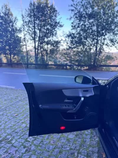 Vendo Mercedes-Benz CLA 250 2021 - 29900 EUR, 107769 km - AUTO.MOTO.pt