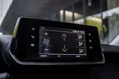 Sell Peugeot 2008 2021 - 17990 EUR, 74657 km - AUTO.MOTO.pt