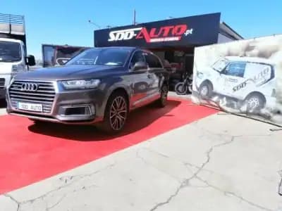 Sell Audi Q7 2016 - 45000 EUR, 155902 km - AUTO.MOTO.pt