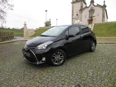 Vendo Toyota Yaris 2016 - 12990 EUR, 151000 km - AUTO.MOTO.pt