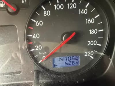 Vendo Volkswagen Golf 2001 - 3250 EUR, 147000 km - AUTO.MOTO.pt