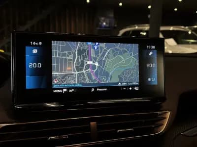 Vendo Peugeot 3008 2022 - 19990 EUR, 171600 km - AUTO.MOTO.pt