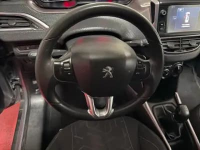 Sell Peugeot 2008 2014 - 9250 EUR, 129000 km - AUTO.MOTO.pt