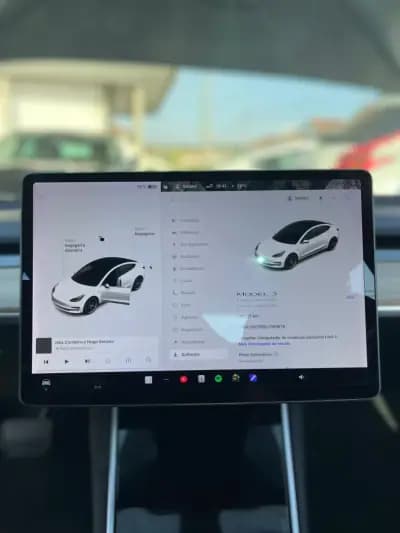Vendo Tesla Model 3 2019 - 20250 EUR, 179000 km - AUTO.MOTO.pt