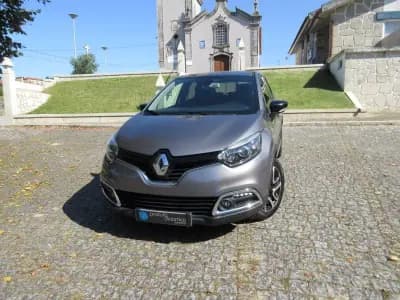 Vendo Renault Captur 2016 - 12990 EUR, 148000 km - AUTO.MOTO.pt
