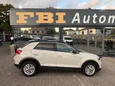 Vendo Volkswagen Amarok 2023 - 27900 EUR, 51200 km - AUTO.MOTO.pt