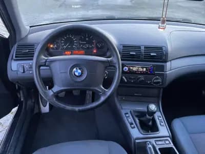 Vendo BMW 318 2005 - 6950 EUR, 281920 km - AUTO.MOTO.pt