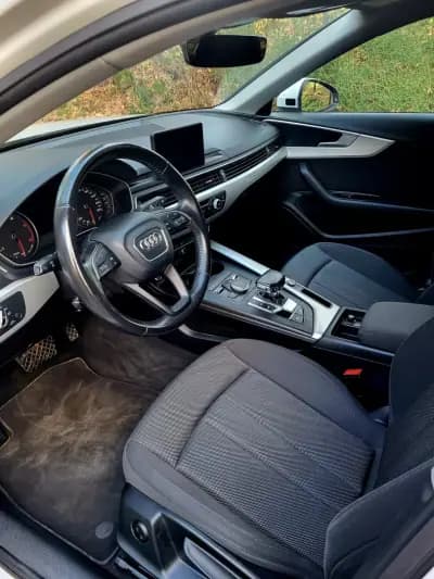 Vendo Audi A4 Avant 2017 - 22990 EUR, 183300 km - AUTO.MOTO.pt