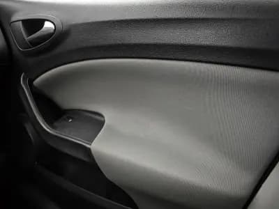 Vendo SEAT Ibiza 2015 - 11950 EUR, 80000 km - AUTO.MOTO.pt