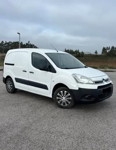 Vendo Citroën Berlingo 2012 - 8250 EUR, 118000 km - AUTO.MOTO.pt