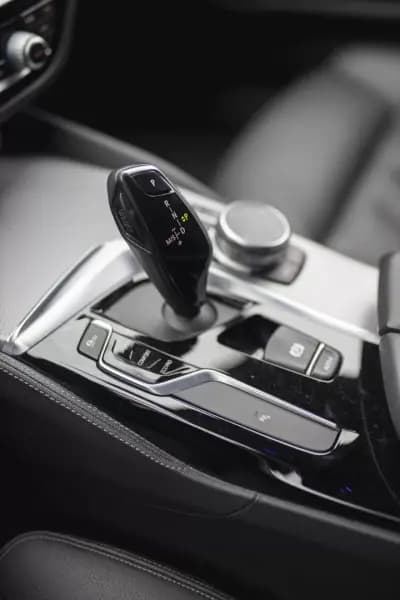 Sell BMW 520 2020 - 33900 EUR, 132497 km - AUTO.MOTO.pt